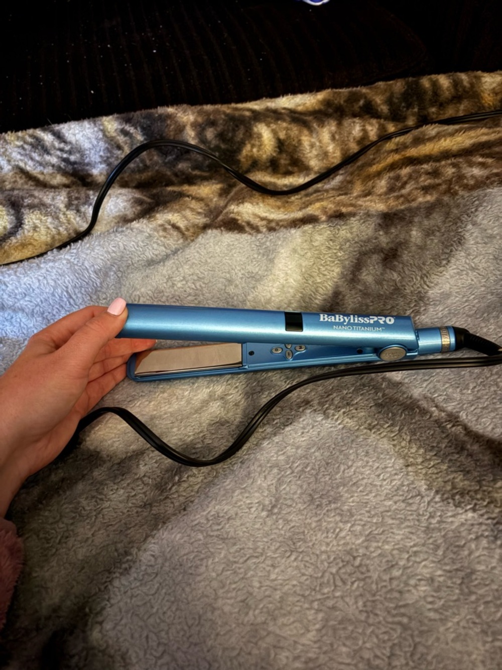 BaBylissPRO Nano Titanium Blue Flat Iron